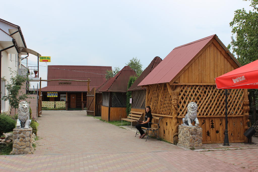Hotel Pid Yavorom Drogomirchany Exterior foto