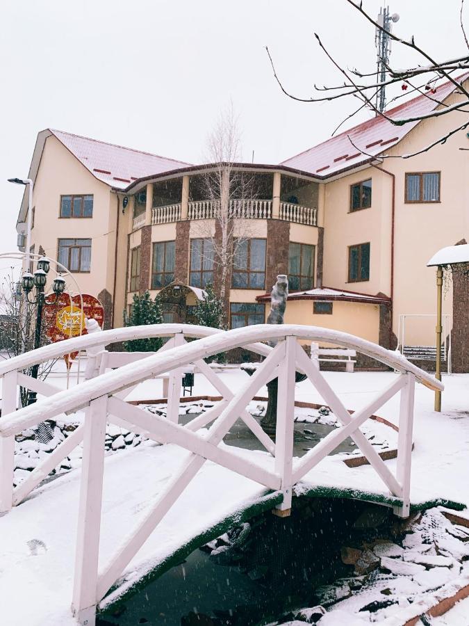 Hotel Pid Yavorom Drogomirchany Exterior foto